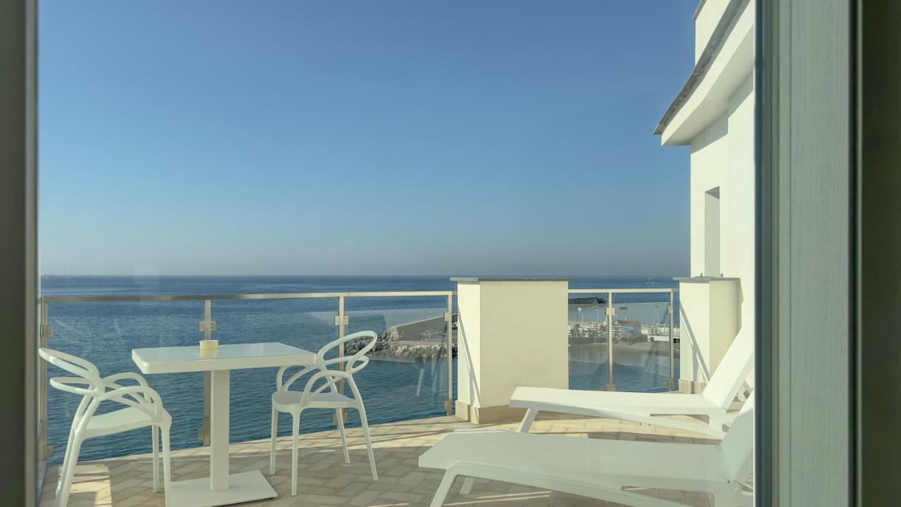 Hotel Giosue' A Mare Sorrento Мета Екстериор снимка