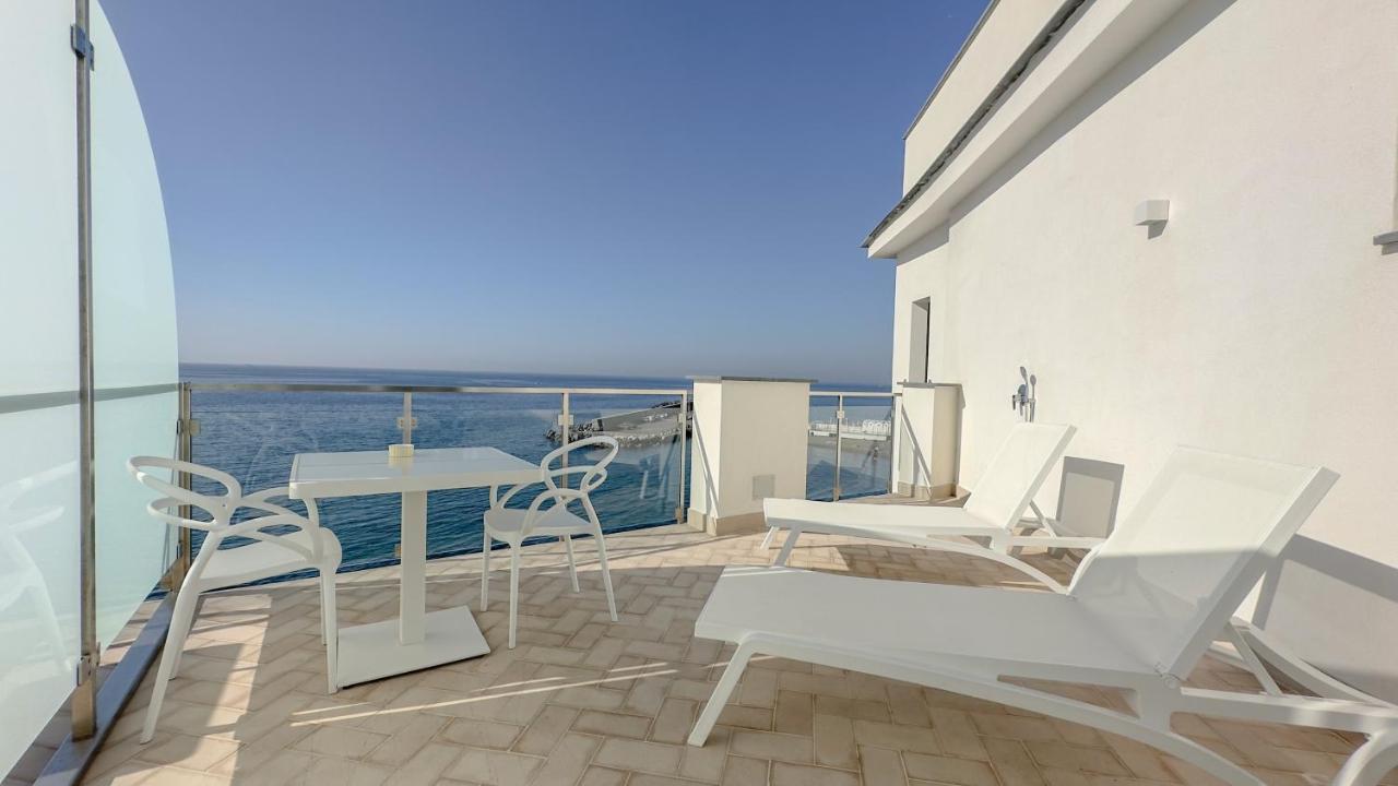 Hotel Giosue' A Mare Sorrento Мета Екстериор снимка