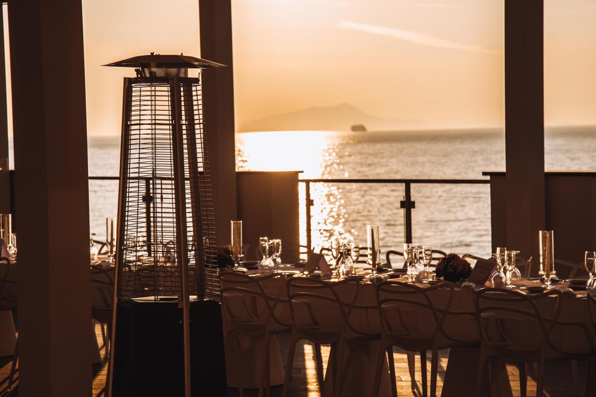 Hotel Giosue' A Mare Sorrento Мета Екстериор снимка