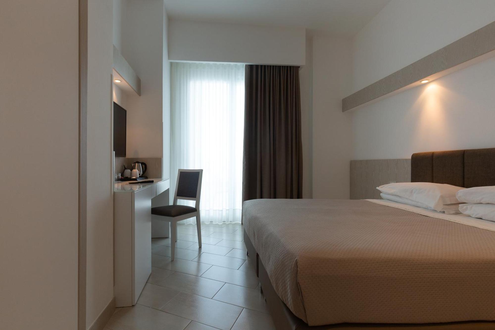 Hotel Giosue' A Mare Sorrento Мета Екстериор снимка