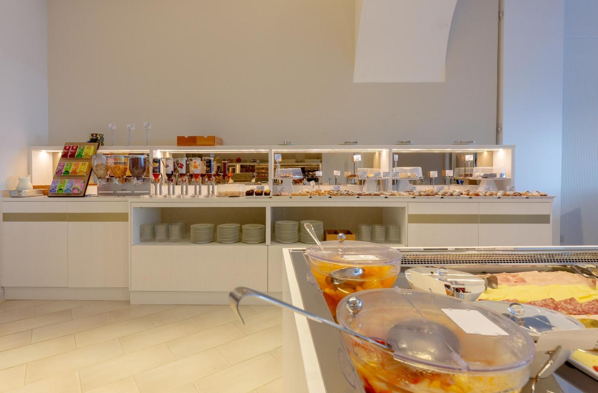 Hotel Giosue' A Mare Sorrento Мета Екстериор снимка